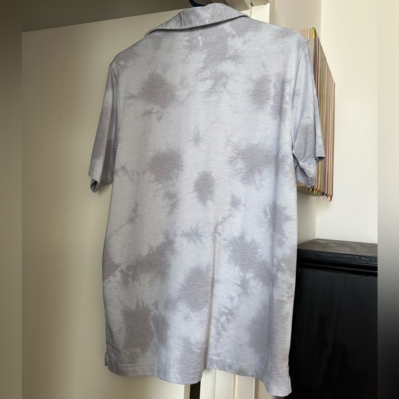 EUC (worn once) Asher Men’s Golf Shirt Size Small - Picture 2 of 2